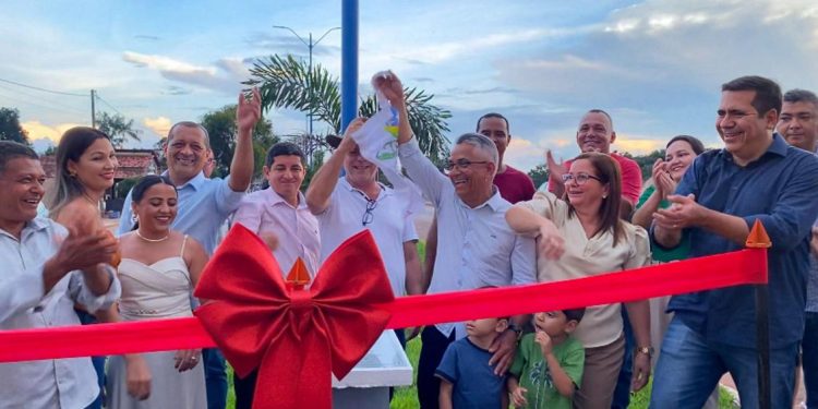 Deputado Marcus Marcelo participa de entrega de obras e programação cultural