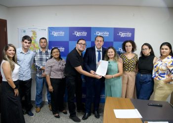 Psicólogos buscam apoio do deputado Dr. Danilo Alencar para equiparação salarial e jornada reduzida