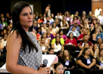 Primeira-dama Karynne Sotero lança projeto que vai oferecer cursos profissionalizantes e R$ 16 milhões em linha de crédito especial