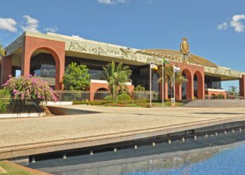 Governo do Estado decreta ponto facultativo nos dias 3 e 4 de março