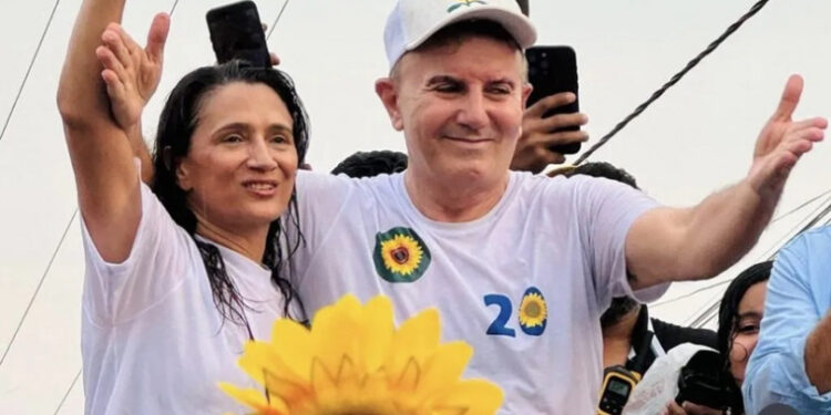 Primeira-dama de Palmas é diagnosticada com aneurisma