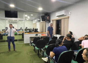 Professores de Barrolândia cobram direitos e ameaçam paralisação caso não haja diálogo com a Prefeitura