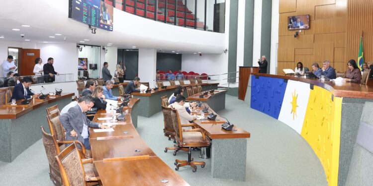 Deputados definem lideranças dos blocos parlamentares na Aleto