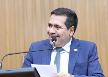 Marcus Marcelo é reeleito presidente da Comissão de Educação na ALETO e reforça compromisso com a área