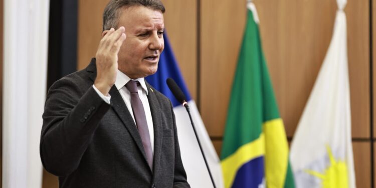 Eduardo Siqueira Campos prega harmonia com legislativo municipal para progresso de Palmas