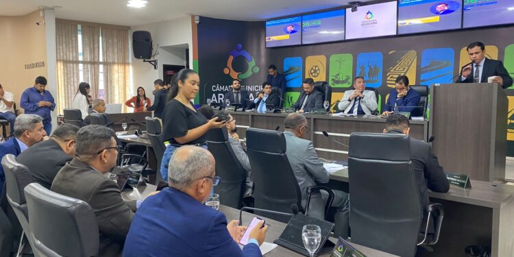 Sessão na Câmara de Araguaína traz propostas para bem-estar animal, título de cidadão araguainense e direitos da pessoa idosa