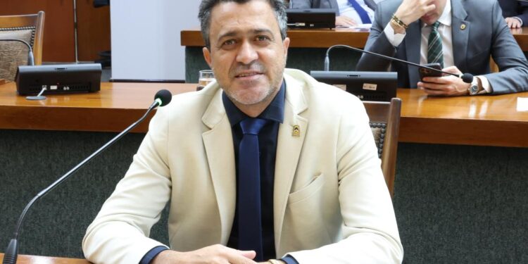Deputado Luciano Oliveira solicita recuperação da TO-446 entre Miranorte e Abreulândia após danos causados pelas chuvas