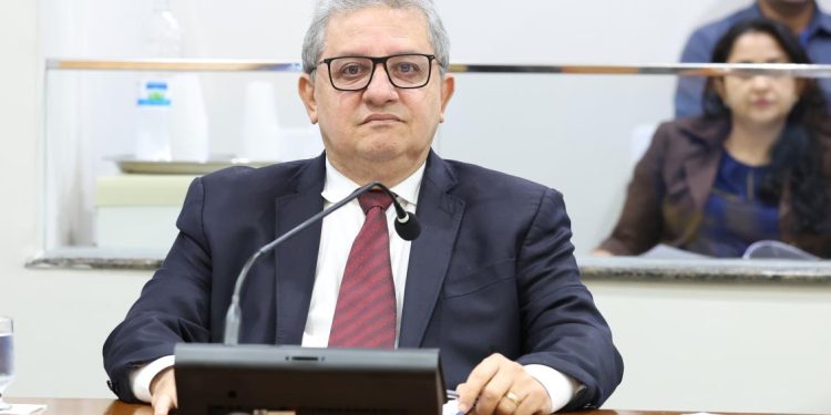 Jair Farias apresenta projeto para garantir leito separado a mães de natimorto no Tocantins
