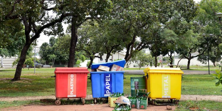 Deputados aprovam requerimento para implementação de sistema de coleta seletiva em todo Tocantins