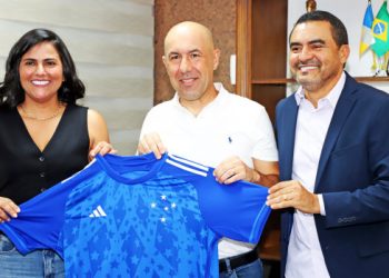 Técnico do Cruzeiro visita o Tocantins e conversa com o governador sobre desenvolvimento do esporte no Estado
