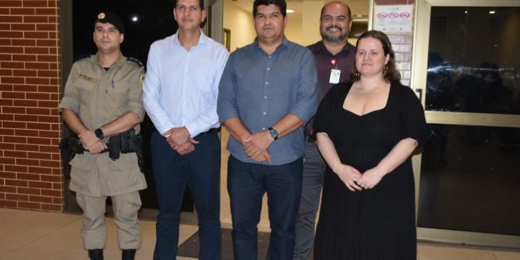Governo do Tocantins e Prefeitura de Palmas alinham estratégias para reduzir tempo de espera para atendimento no HGP