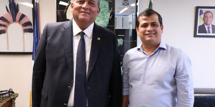 Em reunião com Eduardo Gomes, presidente da ATM demonstra preocupação com queda do FPM diante de uma possível nova isenção do Imposto de Renda
