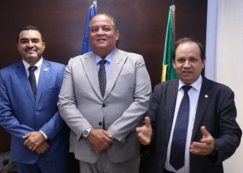 Eduardo Gomes e Wanderlei Barbosa fortalecem aliança política em Brasília de olho em 2026