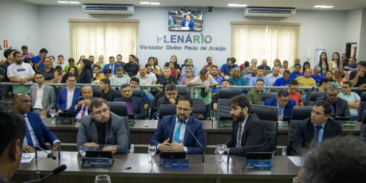 Vereadores criam comissão e irão a Brasília solicitar perito para o INSS de Araguaína