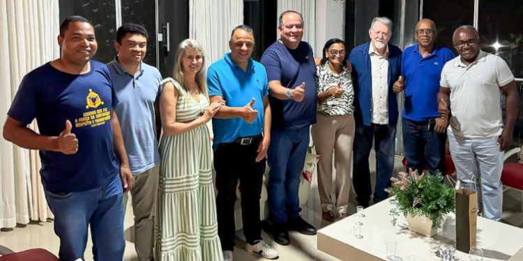 Eduardo Gomes destina emenda de R$ 5 milhões para recapeamento de ruas em Arraias