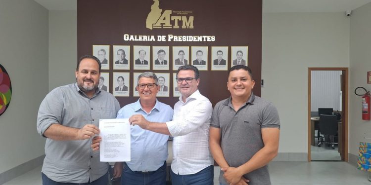 Prefeito de Cristalândia, Big Jow encabeça chapa única e será o novo presidente da ATM