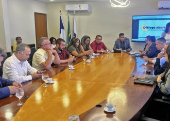 Governo finaliza proposta do novo PCCR da Educação com ganhos salariais significativos