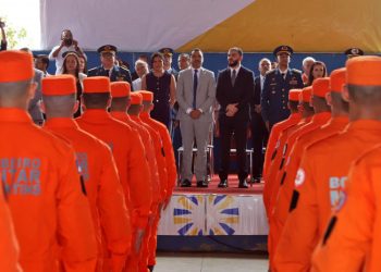 Governador Wanderlei Barbosa participa da formatura de 143 bombeiros militares e entrega novos veículos para a corporação