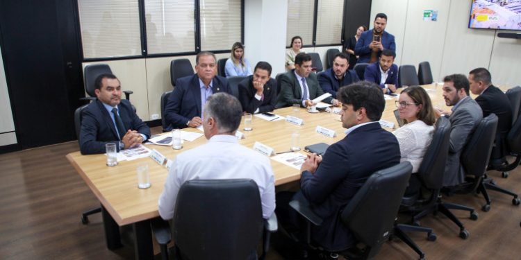 Governador Wanderlei Barbosa e ministro Renan Filho avançam em acordo para recuperar estradas estaduais no Tocantins