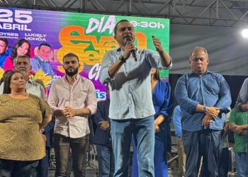 Em Crixás do Tocantins, Governador Wanderlei Barbosa participa da Festa do Milho