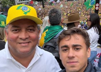 Eduardo Gomes participa de ato na Avenida Paulista em defesa da anistia aos envolvidos no 8 de janeiro