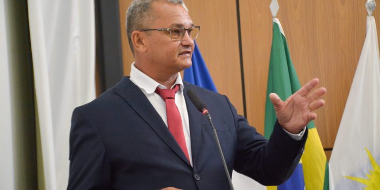 Nonatão da 4 é empossado vereador de Palmas