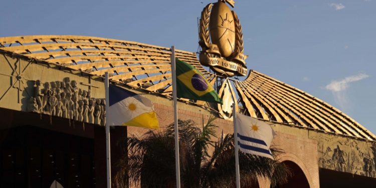 Governo do Tocantins concede mais de 7,7 mil progressões para servidores