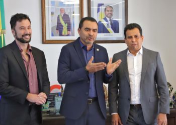 Governador Wanderlei Barbosa anuncia 240 vagas em cursos de pós-graduação para educadores da rede pública em parceria com a UFT