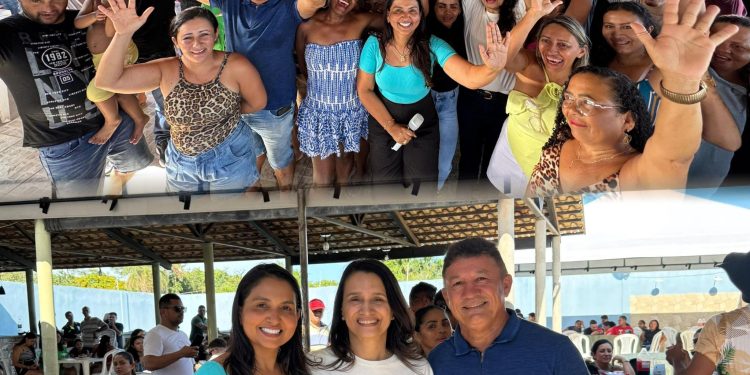 Deputada Vanda e vereador Márcio Reis homenageiam garis de Palmas com festa: Polyanna Siqueira participa e elogia iniciativa