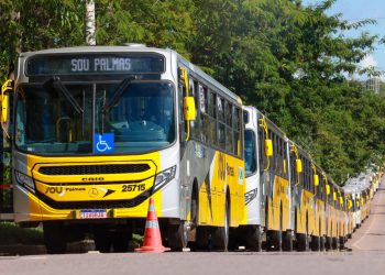 Prefeito Eduardo Siqueira Campos prorroga gratuidade da tarifa do transporte até dia 25
