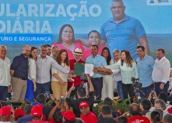Governador Wanderlei Barbosa e presidente Lula assinam acordo histórico para governança fundiária de 1,9 milhão de hectares no Tocantins