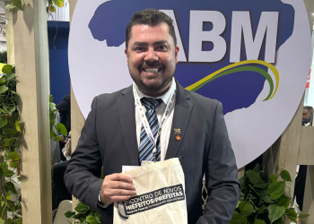 Trabalhando dia e noite e ouvindo o povo, Mateus Coelho já é visto como um dos melhores prefeitos da história de Novo Acordo