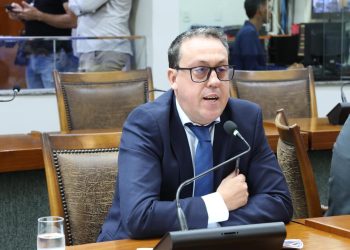 Deputado Dr. Danilo Alencar suspende atividades parlamentares e médicas para tratamento de saúde