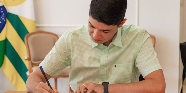 Prefeito de Paraíso, Celso Morais, assina Ordem de Serviço para construção de UBS no Novo Jardim Paulista