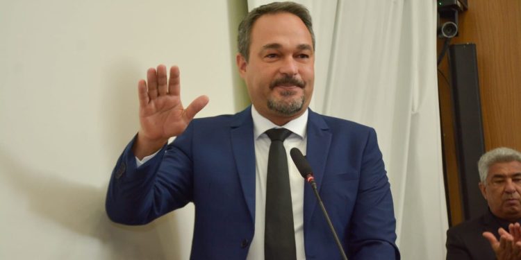 Hernany Jr da Casa São Paulo é empossado como novo vereador de Palmas