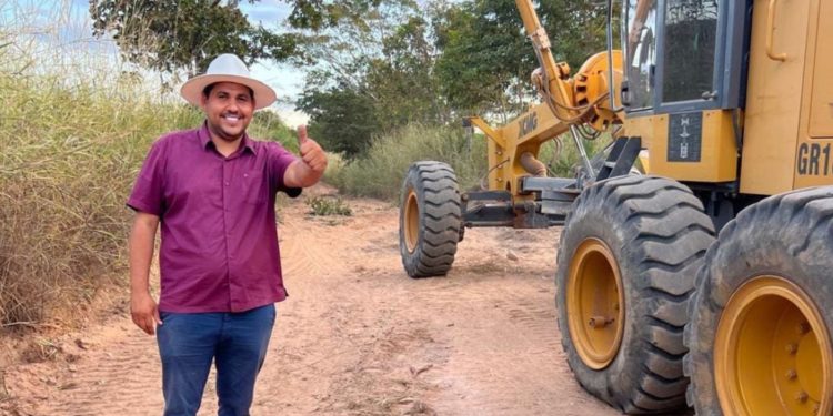 Prefeito Ismael Brito avança na recuperação de estradas e garante cobertura total na zona rural