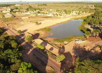 Com apoio do senador Eduardo Gomes, gestão Vicença Lino inicia a construção do Parque dos Buritis em Santa Fé do Araguaia