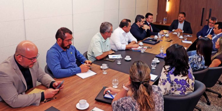 Governo do Tocantins bate martelo e aprova proposta final do PCCR da Educação