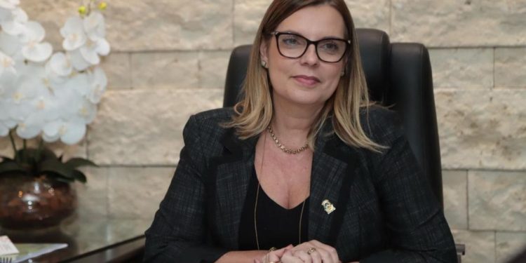 Deputada Claudia Lelis destina R$ 250 mil para reforçar a saúde do município de Bom Jesus