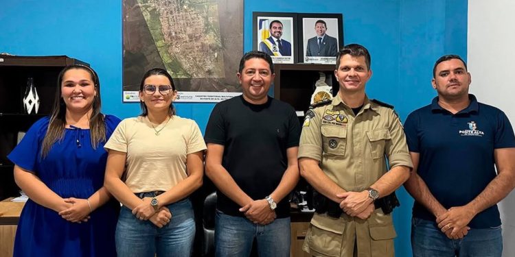 Prefeito Kedson Alves reforça parceria com a PM, articula reforço do policiamento para a temporada de praias e ações de combate às drogas