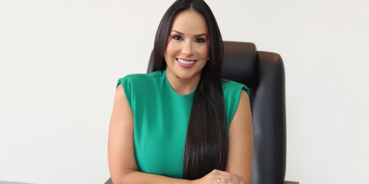 A força da mulher na política: Kátia Chaves se destaca à frente da Governadoria e simboliza a nova liderança feminina no Tocantins