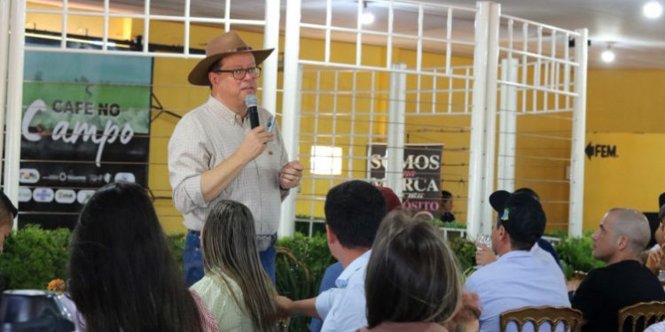 Governo do Tocantins reúne setor produtivo em Dois Irmãos com foco em produtividade e gestão na pecuária