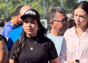 No Taquari, deputada Vanda Monteiro anuncia R$ 100 mil para gramado do campo de futebol da T-31