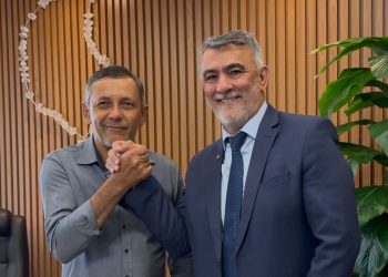 Emenda paga: deputado Amélio garante R$ 200 mil para aquisição de ambulância em Piraquê