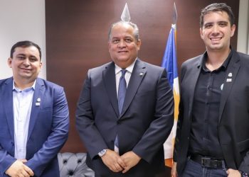 Senador Eduardo Gomes anuncia destinação de R$ 18 milhões para modernização da Feira da 304 Sul em Palmas