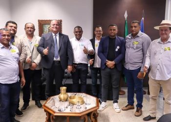 Prefeito Leandro Soares busca novos investimentos para Lagoa do Tocantins em reunião com o senador Eduardo Gomes