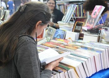 Lei de Amélio Cayres incentiva prática da leitura no Tocantins