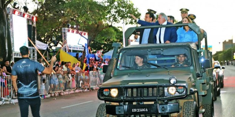 Governador em exercício Laurez Moreira reforça valores cívicos e compromisso com o desenvolvimento do Tocantins durante desfile de 7 de setembro