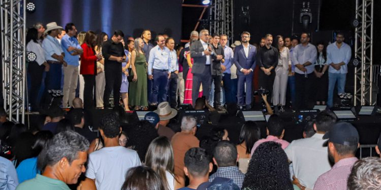 Durante feira de negócios em Paraíso, governador em exercício Laurez Moreira destaca importância da industrialização do Tocantins