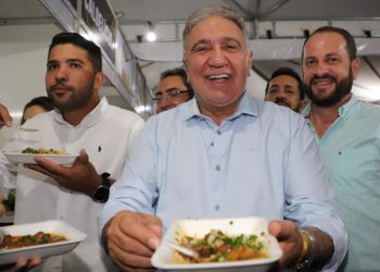 Em Paraíso, governador Laurez Moreira participa do Festival do Chambari e destaca o valor da gastronomia típica para o estado